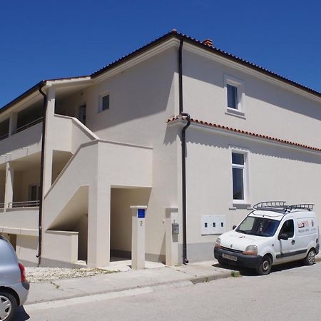 Holiday Apartment Dunja Pula Exterior photo
