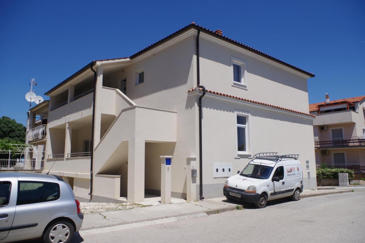 Holiday Apartment Dunja Pula Exterior photo